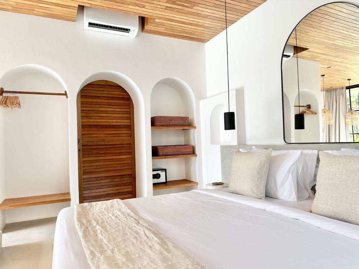 Uluwatu The Suites By The Young Villas מראה חיצוני תמונה