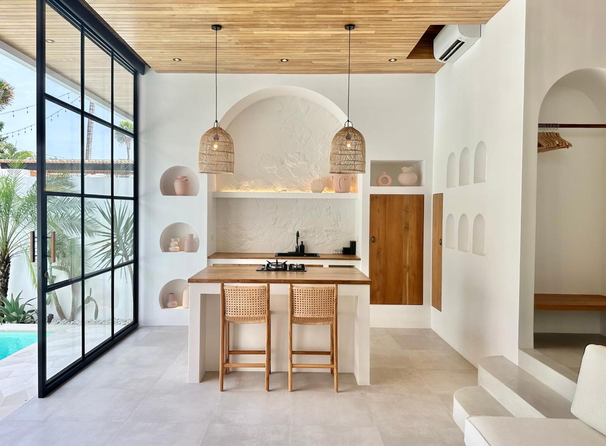 Uluwatu The Suites By The Young Villas מראה חיצוני תמונה